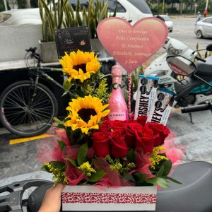 Combo Ternura Rosas y Girasoles
