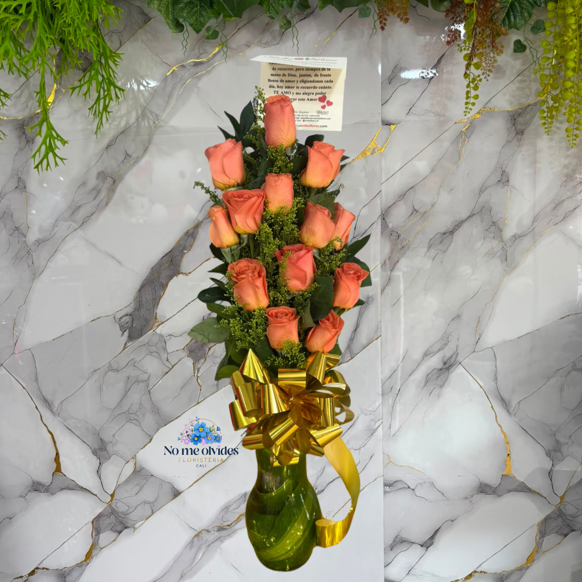 Florero de Vidrio con Rosas en Cali