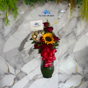 Florero de Vidrio en Rosas, Girasol y Chocolate