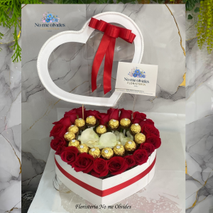Corazón Especial Rosas y Chocolates ❤️