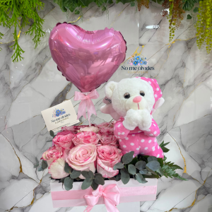 Cubo de Rosas para Nacimiento Ternura
