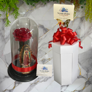 Rosa Preservada Roja con Virgen y Caja Decorada